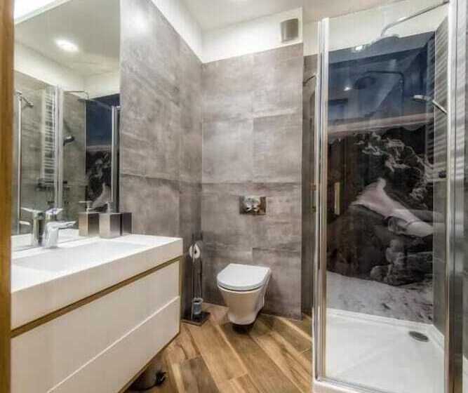 استودیوی استاندارد, Aparthotel Giewont