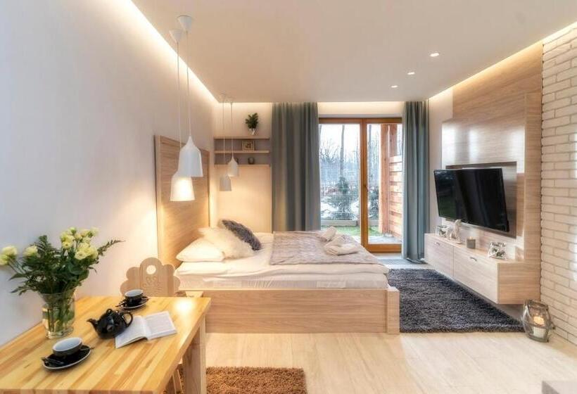 استودیوی استاندارد, Aparthotel Giewont