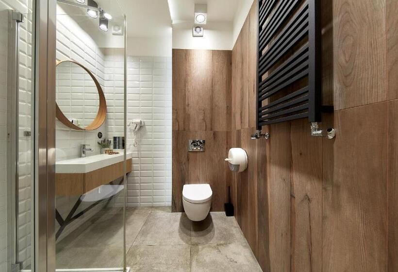 استودیوی استاندارد, Aparthotel Giewont