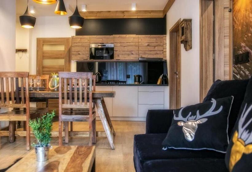 2 Bedroom Apartment with Pool, Aparthotel Giewont