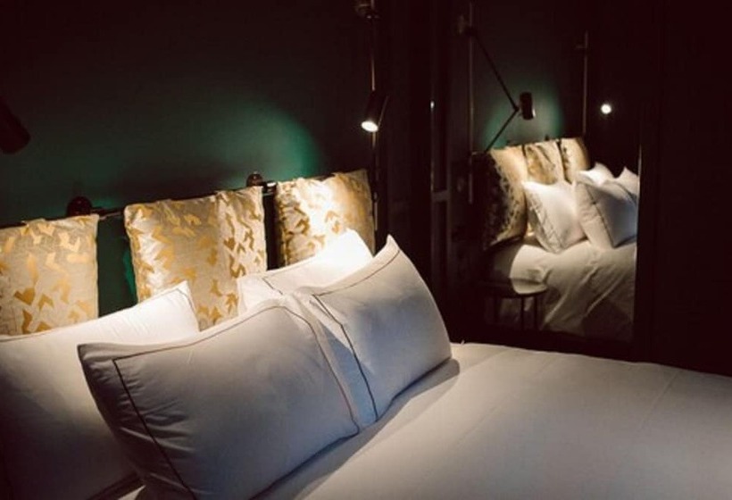 Chambre Supérieure, Le Ballu