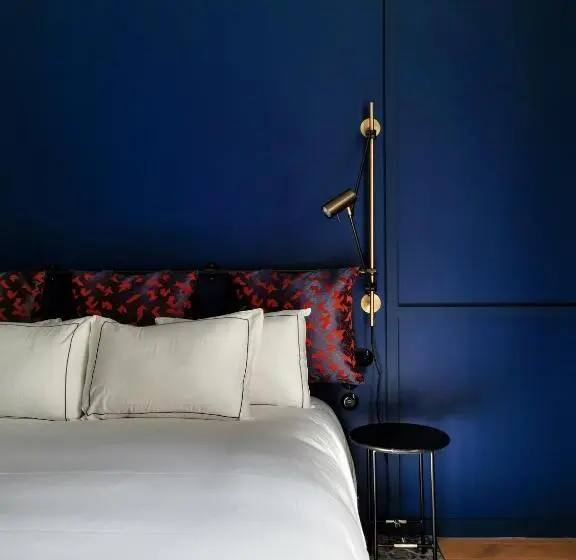 Chambre Deluxe, Le Ballu