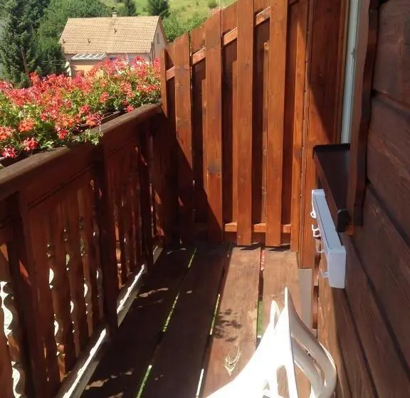 اتاق استاندارد با بالکن, Guest House Fleurs