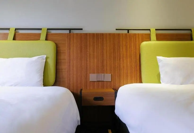 اتاق سوپریور چهار تخته, Howard Resort Xitou