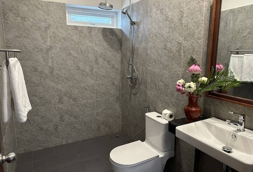 اتاق خانوادگی, Indra Angkor Residence