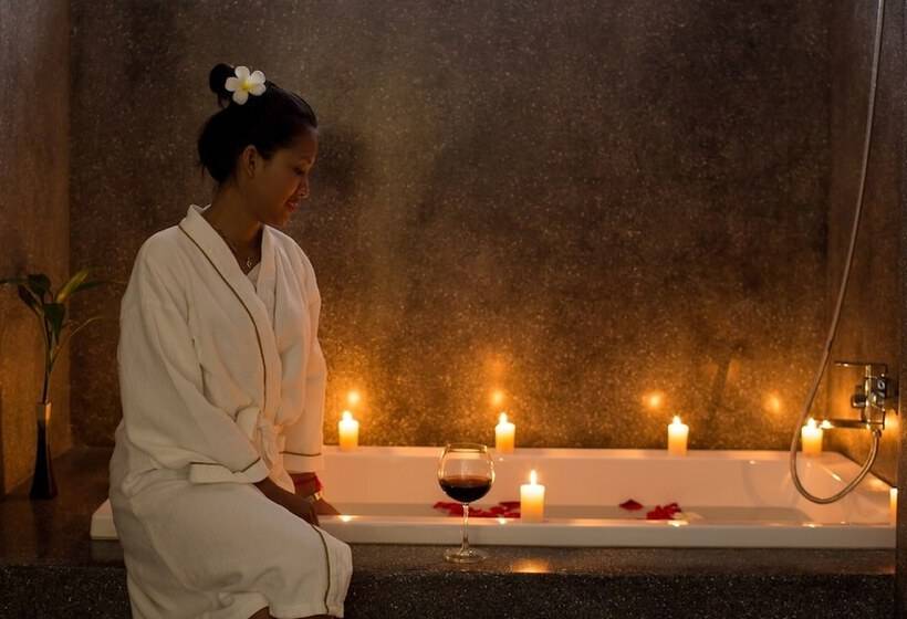 سوئیت با تخت بزرگ, Indra Angkor Residence