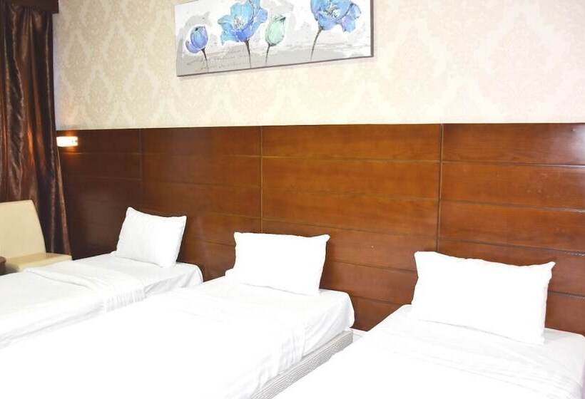 اتاق ساده سه‌ نفره, Mirage Al Salam