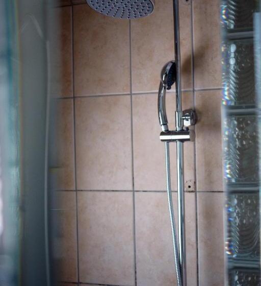 سوییت سوپریور, Behlys Boutique