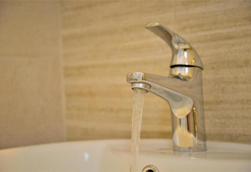 غرفة قياسية مطلة على الجبل, Dioni Lux Inn