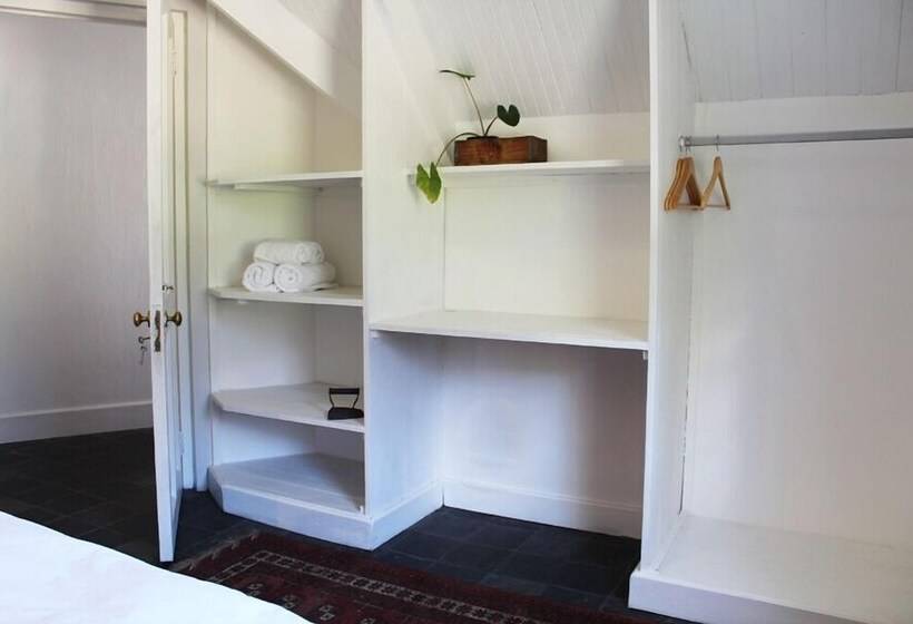 带双人床的经典房间, Moffid's Place