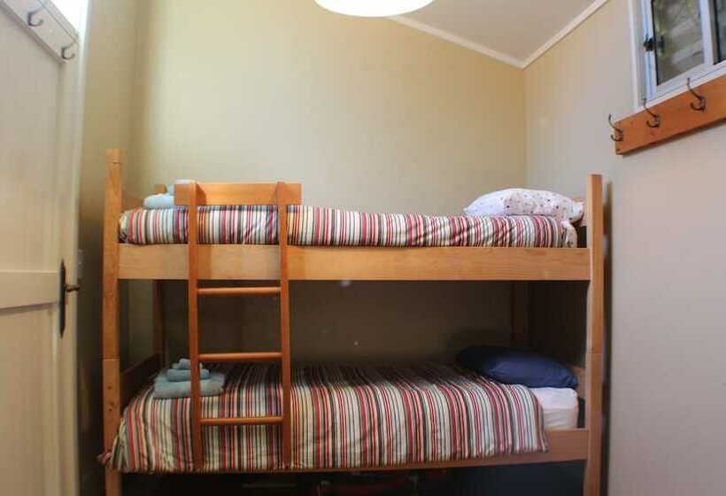 침실 4개 주택, The Beachfront Bach