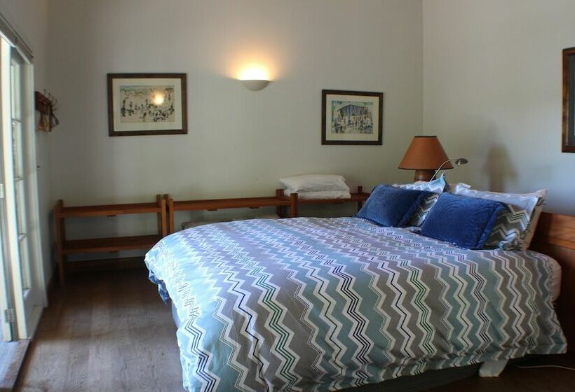 침실 4개 주택, The Beachfront Bach