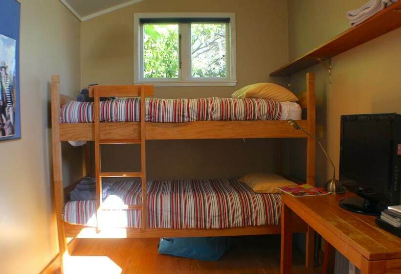 침실 4개 주택, The Beachfront Bach