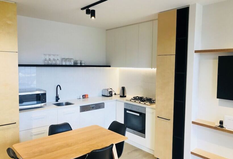 침실 1개 아파트, Saint Domain