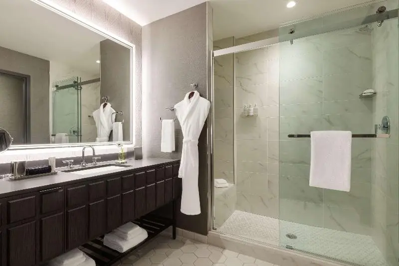 اتاق لوکس, Carine Hotel Kumbor Superior