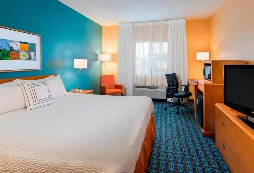 キングサイズベッドのスタンダードルーム, Fairfield Inn By Marriott Pensacola I 10