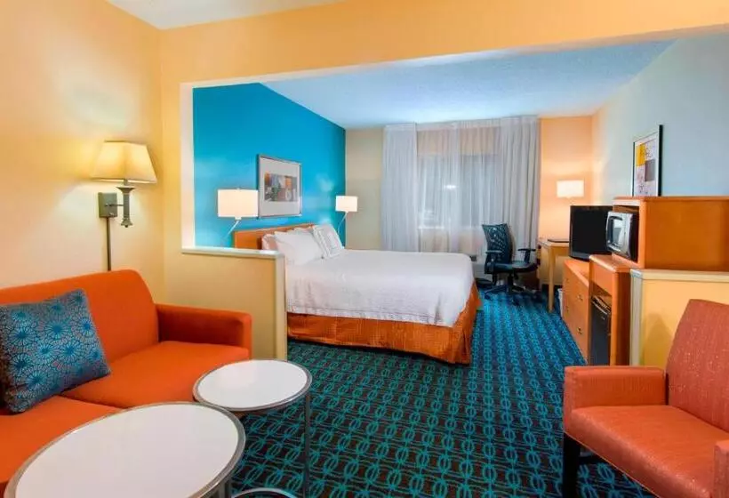 キングサイズベッドのスタンダードルーム, Fairfield Inn By Marriott Pensacola I 10