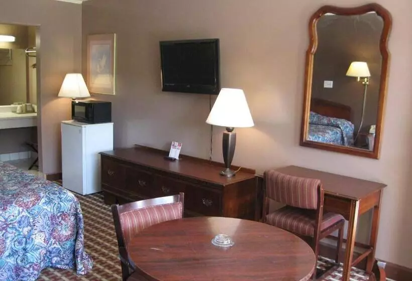 キングサイズベッドのスタンダードルーム, Fincastle Motor Inn