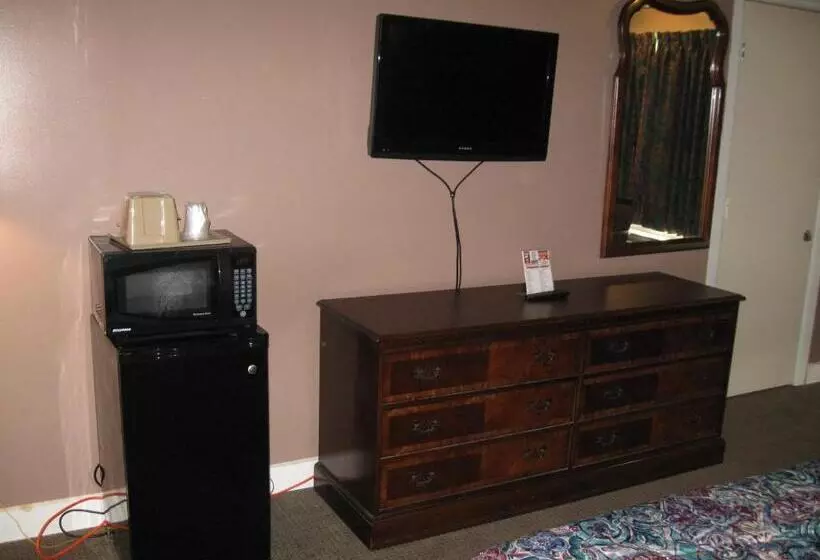 キングサイズベッドのスタンダードルーム, Fincastle Motor Inn