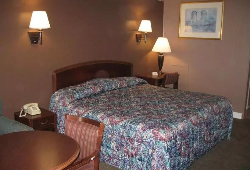 キングサイズベッドのスタンダードルーム, Fincastle Motor Inn