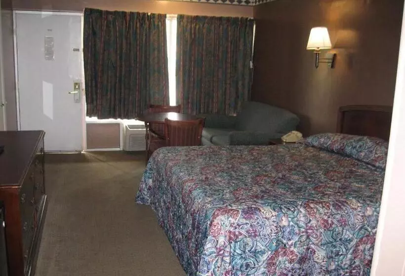 キングサイズベッドのスタンダードルーム, Fincastle Motor Inn