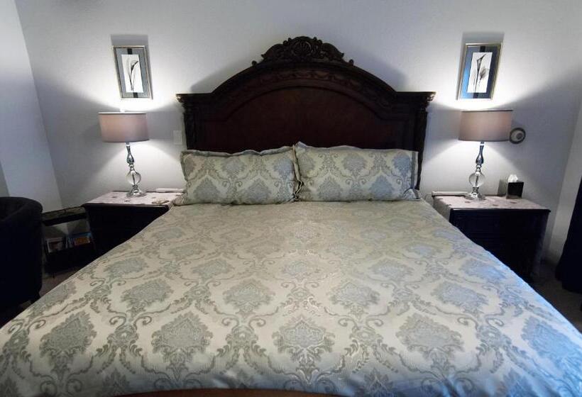 キングサイズベッドのスタンダードルーム, Foothill House