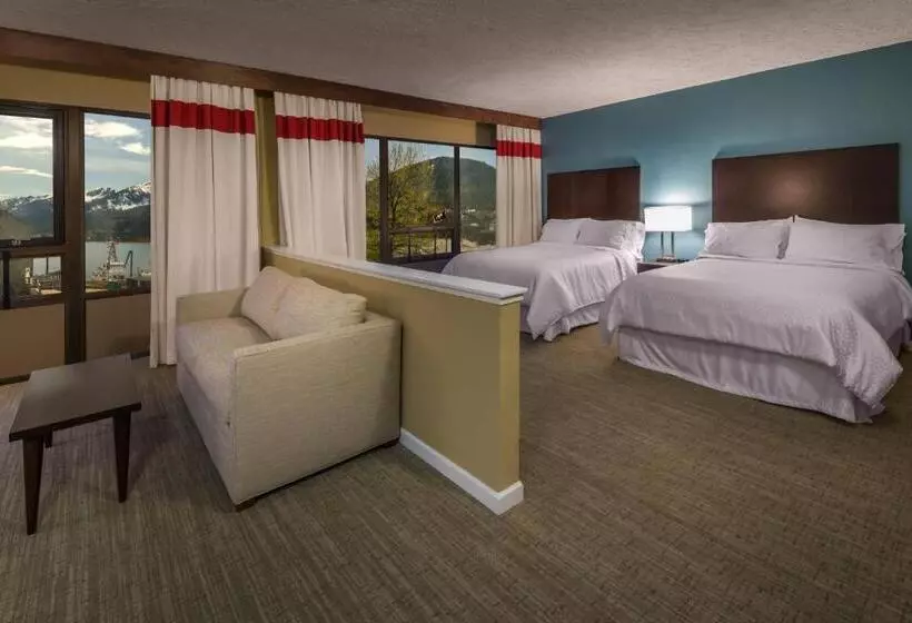 クイーンサイズベッドのジュニアスイート, Four Points By Sheraton Juneau