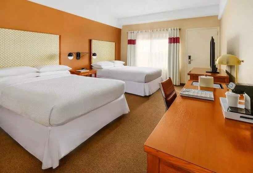 ２ダブルベッドのスタンダードルーム, Four Points By Sheraton Los Angeles International Airport