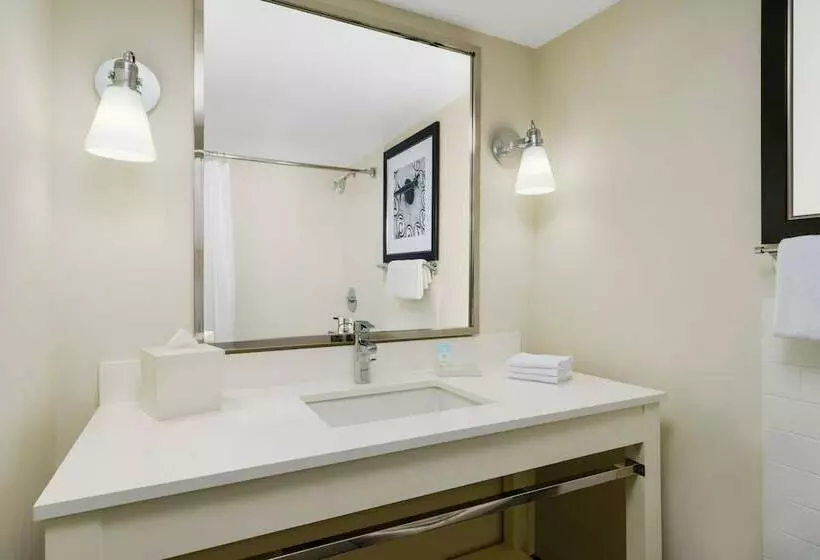２ダブルベッドのスタンダードルーム, Four Points By Sheraton Los Angeles International Airport