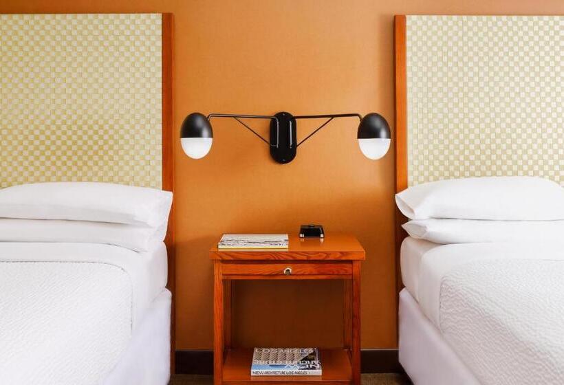 غرفه قياسيه سريرين مزدوجين, Four Points By Sheraton Los Angeles International Airport