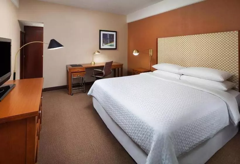 キングサイズベッドのスタンダードルーム, Four Points By Sheraton Los Angeles International Airport