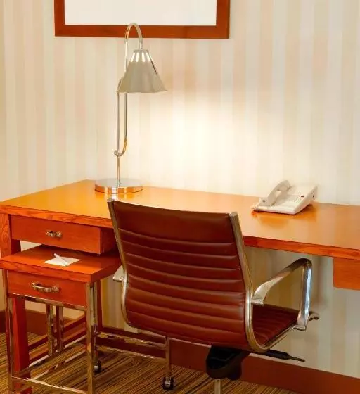 身障者適用キングサイズベッドルーム, Four Points By Sheraton Los Angeles International Airport