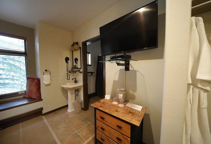 דירת שני חדרים, Frisco Inn On Galena