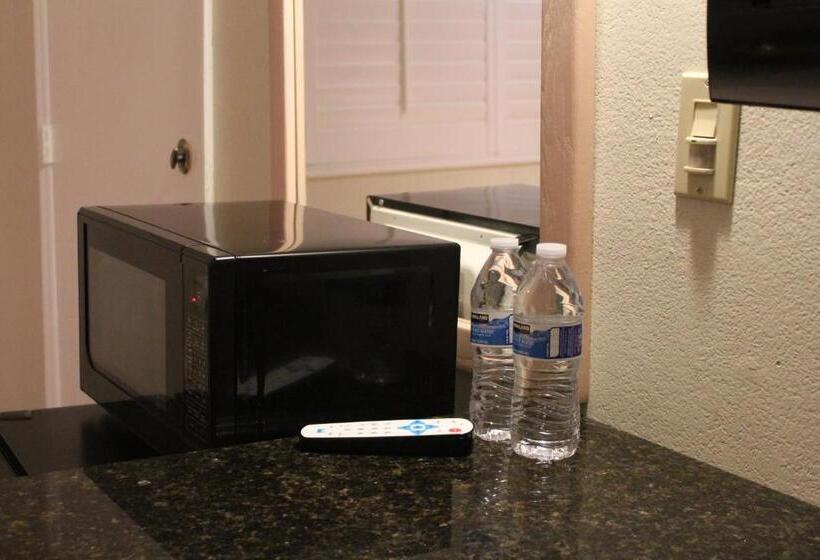 غرفة قياسية, Garden Inn