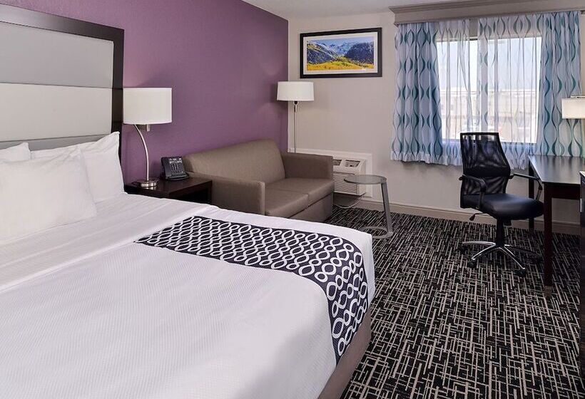キングサイズベッドのスタンダードルーム, La Quinta Inn & Suites By Wyndham Fort Collins, Colorado