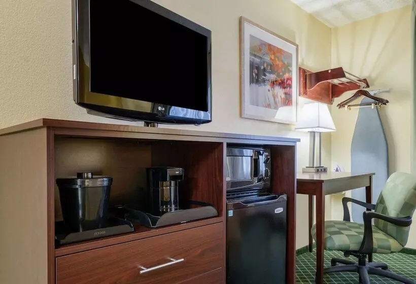 ２ダブルベッドのスタンダードルーム, Quality Inn Newark Wilmington