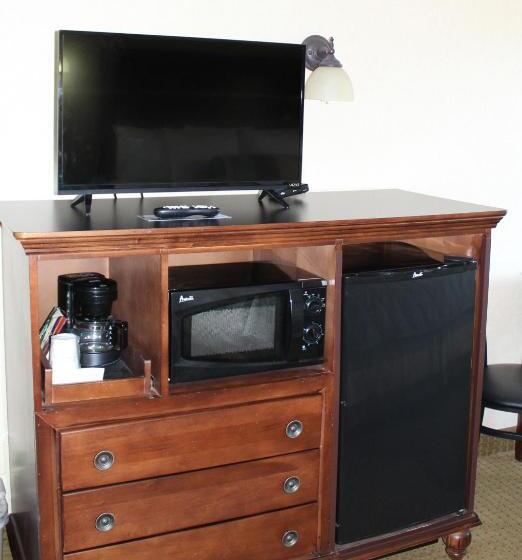 스탠다드 룸 킹사이즈 침대, Suburban Studios Branson On The Strip