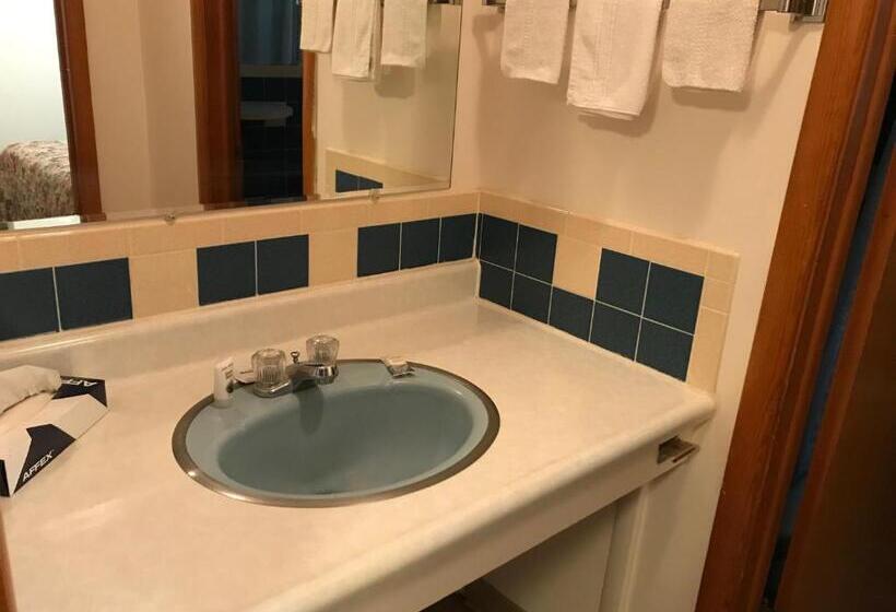 クイーンベッドのデラックスルーム, Motel Grand