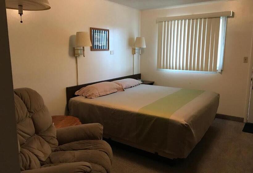 キングサイズベッドのスタンダードルーム, Motel Grand