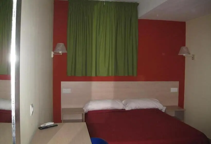 スタンダードルーム, Hostal Ducal Ii