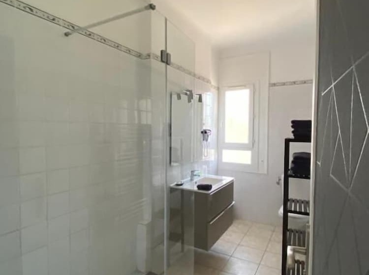 اتاق استاندارد چهار تخته, Le Ceinturon