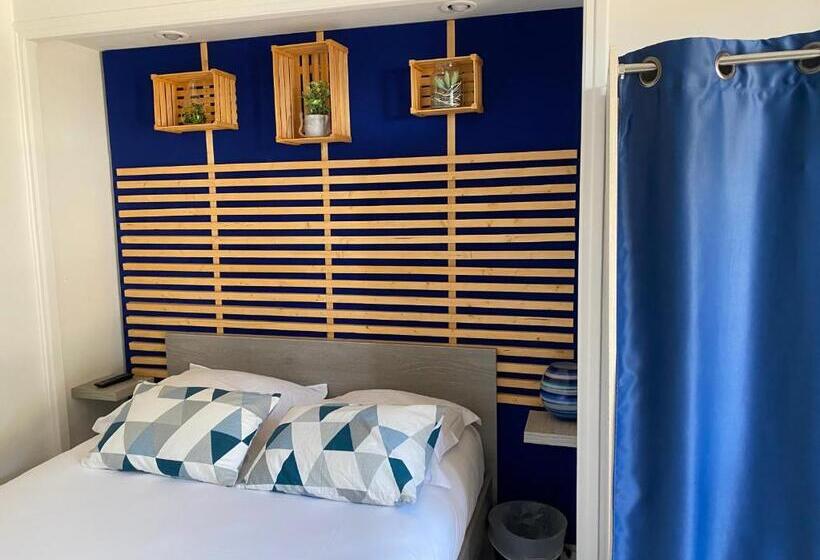 اتاق استاندارد با تراس و چشم‌انداز دریا, Le Ceinturon