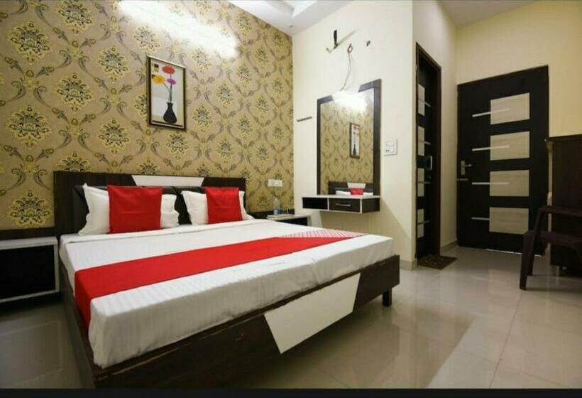 اتاق لوکس, Broadway