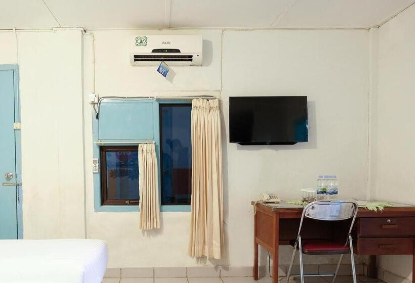 Люкс Superior, Oyo 2025 Wisma Musdalifa