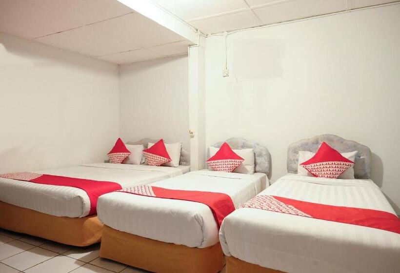 Люкс Superior, Oyo 2025 Wisma Musdalifa