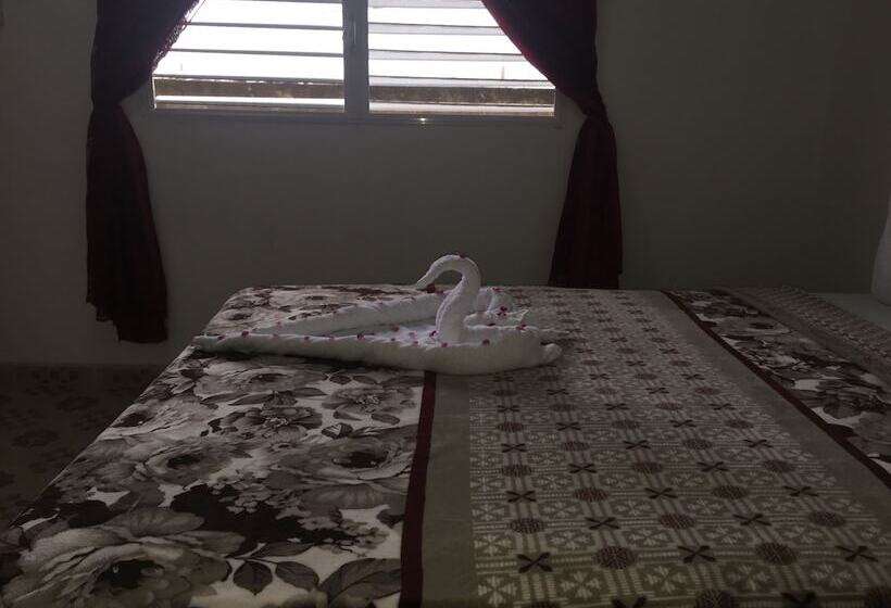 اتاق لوکس, Matus Guest House