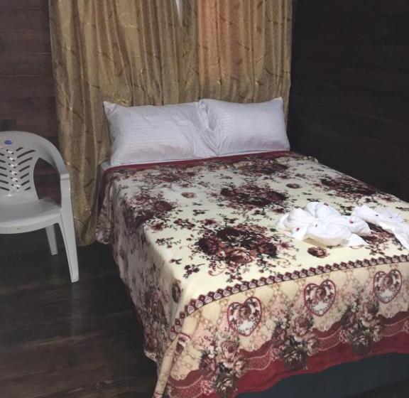 اتاق استاندارد با چشم‌انداز, Matus Guest House