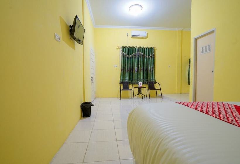 Quarto Deluxe, Alam Lestari Redpartner