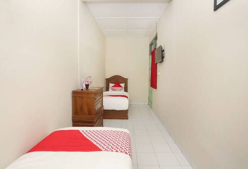 غرفة قياسية, Oyo 1959 Penginapan Kepurun Pawana Indonesia