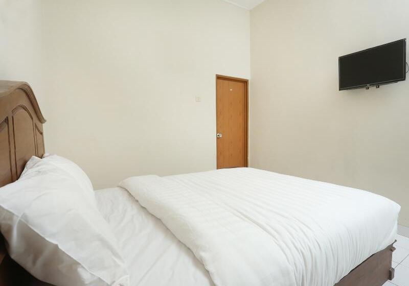 غرفة قياسية, Oyo 1959 Penginapan Kepurun Pawana Indonesia